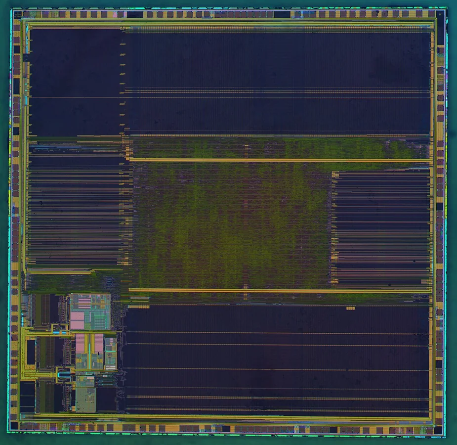 STM32F103VGT6 die micrograph
